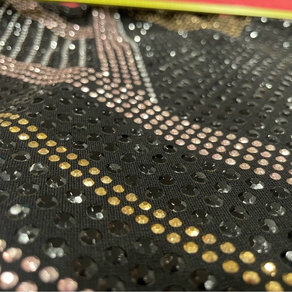Short bedazzled skirt - Picture 3 of 3